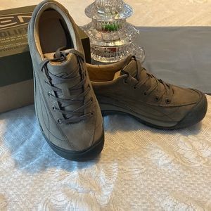 Keen Women’s Toyah Shoe-Gargoyle